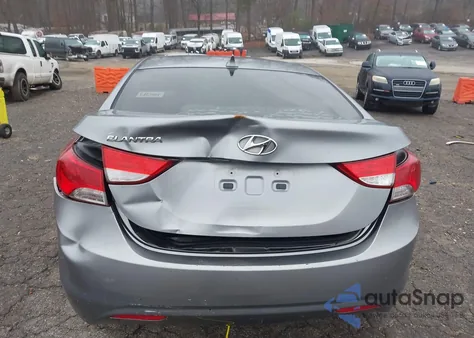 2013 Hyundai Elantra Gls z USA, uszkodzony, nr VIN KMHDH4AE9DU929934